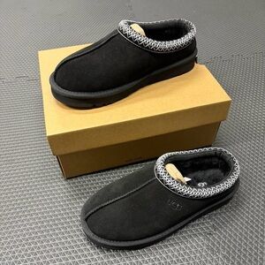 UGG Black Slip-Ons with Monochrome Trim